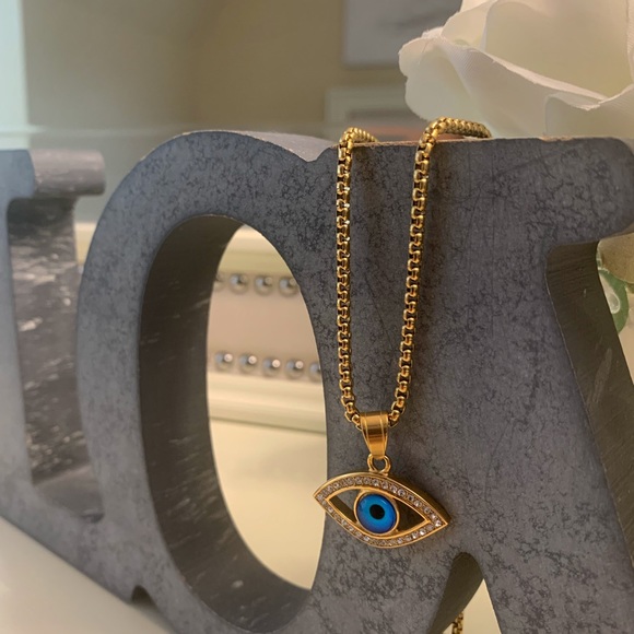 Mau Olho Pendant Chain - SILVER ONLY 1 LEFT - Picture 6 of 11